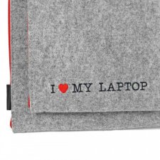 POKROWIEC NA LAPTOPA z małym haftem I Love My Laptop czerwony zamek