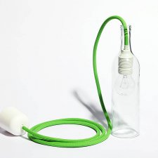 Lampa wisząca z kloszem z butelki