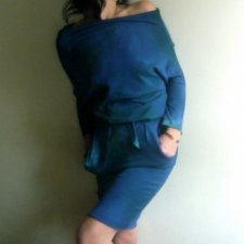 niebiesko-zielona sukienka midi z dzianiny, z wiązaniem w pasie i wygodnymi kieszeniami, sukienka unikatowa, ręcznie barwiona, wegańska, Blue by T