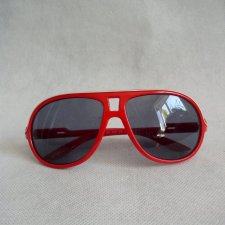 okulary przeciwsłoneczne-dziecko-czerwone