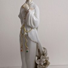 Ceramiczna figurka gejsza