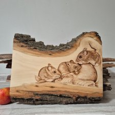 Myszki, obraz wypalony na drewnie,  dekoracja drewniana,  pirografia